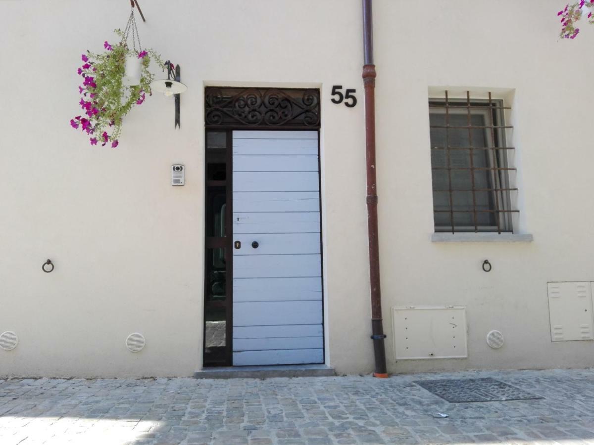 Tambien B&B Pesaro Luaran gambar